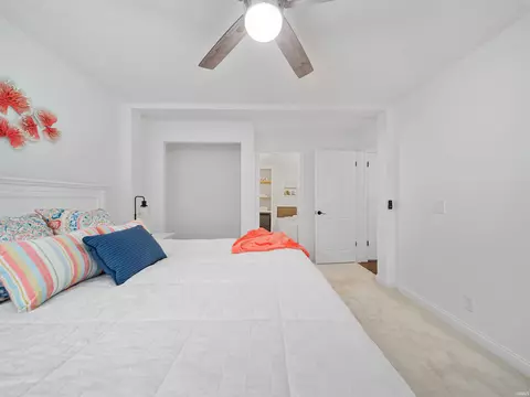 Bedroom - 8006 E Cherokee Rd, Syracuse, IN 46567 photo 3 of 5