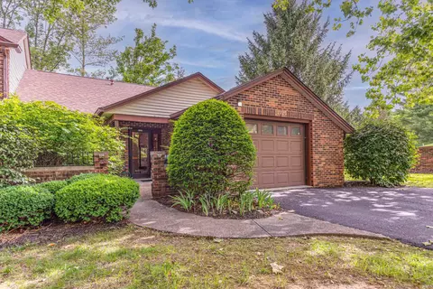 2725 S Mccartney Ln, Bloomington, IN 47401