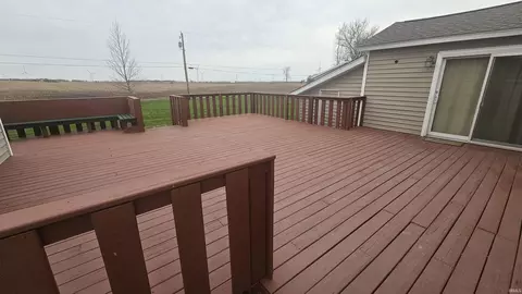 307 Earl St, Chalmers, IN 47929 photo 8
