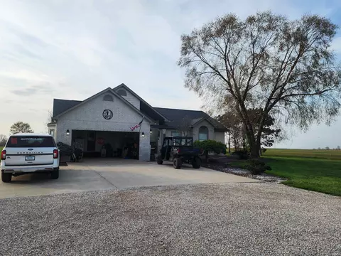 6397 N Hunley Rd, Oaktown, IN 47561