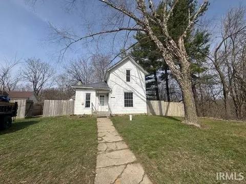 7380 S State Road 3, South Milford, IN 46786
