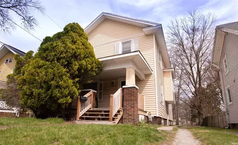 2711 Thompson Ave, Fort Wayne, IN 46807