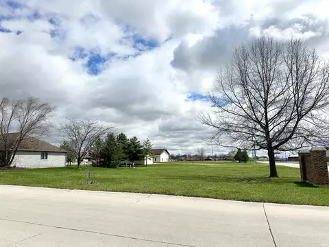 Old Colonial Drive #18, Berne, IN 46711
