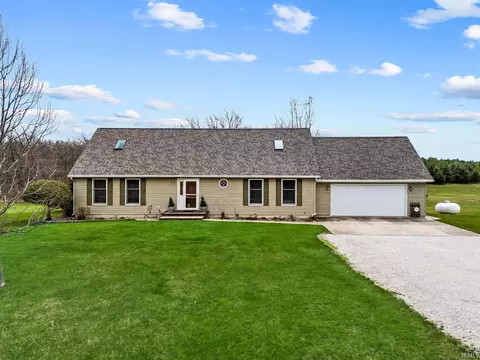 3693 W 1300 N, Silver Lake, IN 46982