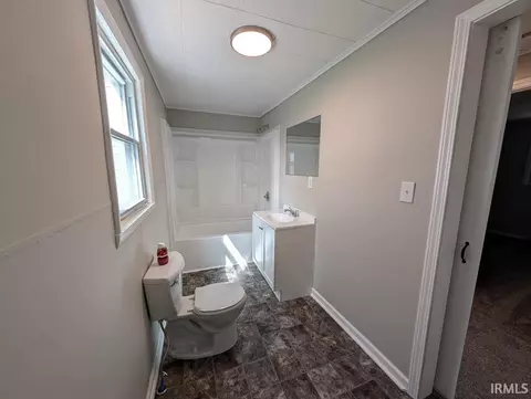 Bath - 422 N 7th St, Mitchell, IN 47446 photo 3 of 3