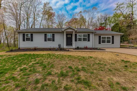 13930 Martin Rd, Evansville, IN 47725