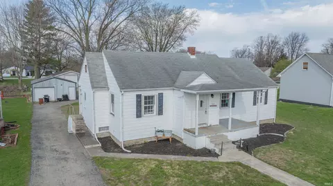 212 N State St, Francesville, IN 47946