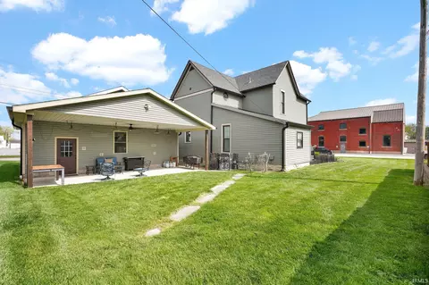 Exterior - 703 W Brook St, Mitchell, IN 47446 photo 5 of 9