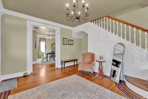 Entry Way - 703 W Brook St, Mitchell, IN 47446 photo 2 of 6