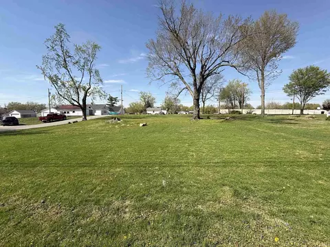 202 E Williams St, Chandler, IN 47610