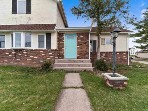 265 S Franklin Sts, Waterloo, IN 46793 photo 4