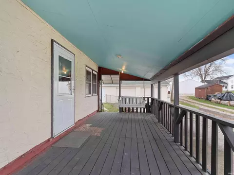 265 S Franklin Sts, Waterloo, IN 46793 photo 6