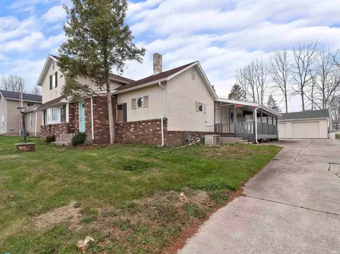 265 S Franklin Sts, Waterloo, IN 46793 photo 3