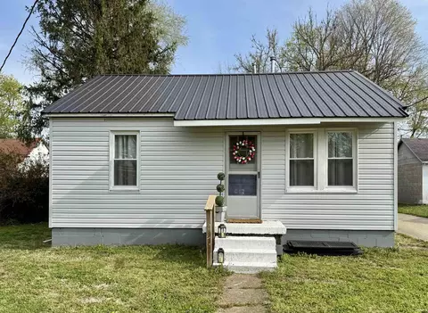 815 Vine St, Rockport, IN 47635