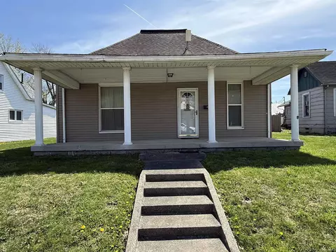 1139 NE A St, Linton, IN 47441