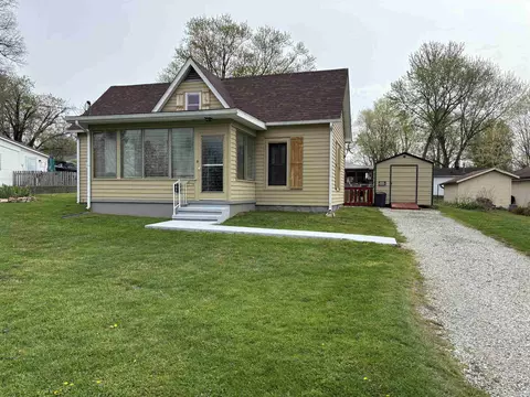 903 N College Ave, Salem, IN 47167