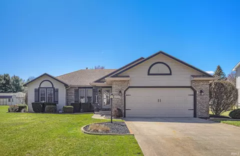 22934 Jennifer Ln, Elkhart, IN 46514