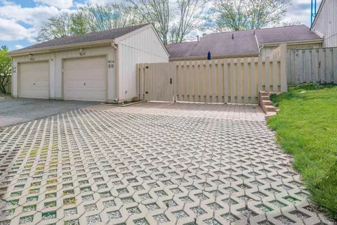 9114 S Greenridge Ln #55, Bloomington, IN 47401