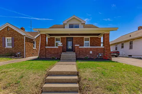 757 E Delaware St, Evansville, IN 47711
