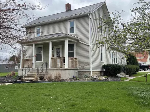 876 N Jefferson St, Berne, IN 46711