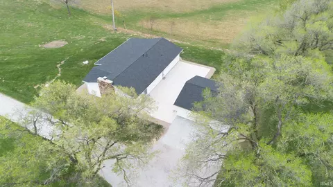 8256 S Ketcham Rd, Bloomington, IN 47403 photo 6