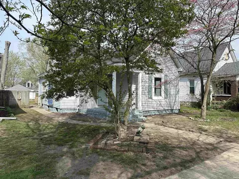 1619 S 10th St, Terre Haute, IN 47802