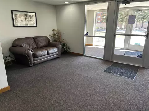 2927 Westbrook Dr #B-108, Fort Wayne, IN 46805