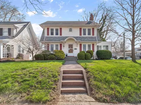 1102 Kensington Blvd, Fort Wayne, IN 46805