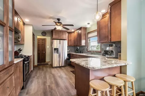 10133 Conover Dr, Granger, IN 46530 photo 13