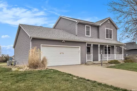10133 Conover Dr, Granger, IN 46530 photo 4