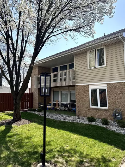 5645 S Wayne Ave #D, Fort Wayne, IN 46807