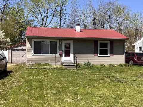 2205 S Walnut Ln, Evansville, IN 47714