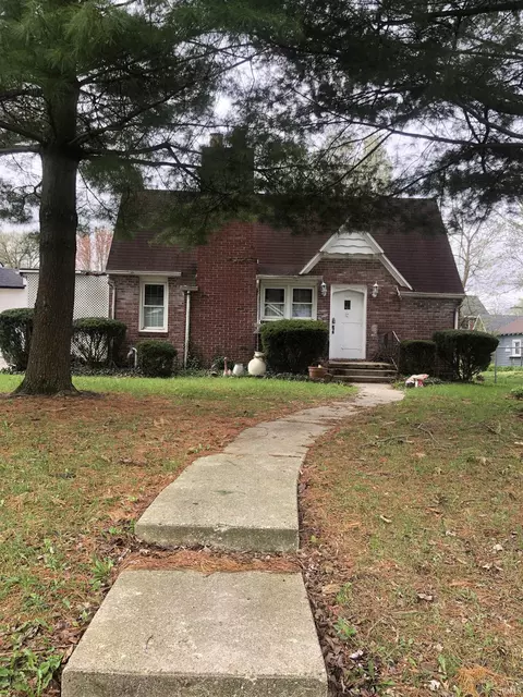 751 E Armstrong St, Frankfort, IN 46041