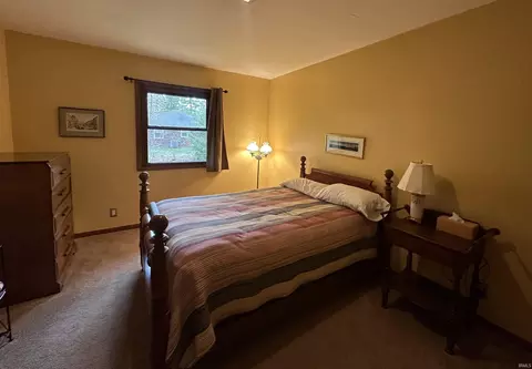 Bedroom - 4822 E Ridgewood Dr, Bloomington, IN 47401 photo 1 of 4