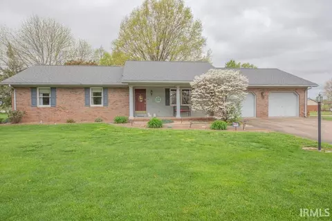 4710 Meadow Ln, Wadesville, IN 47638