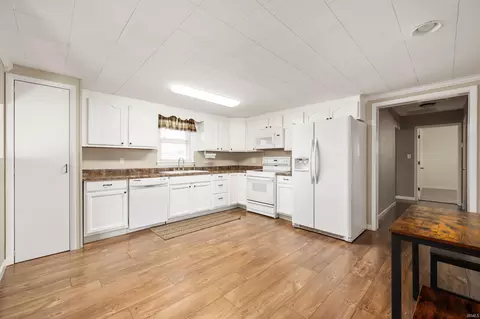 Kitchen - 357 Mount Auburn St, Dunkirk, IN 47336 photo 1 of 2