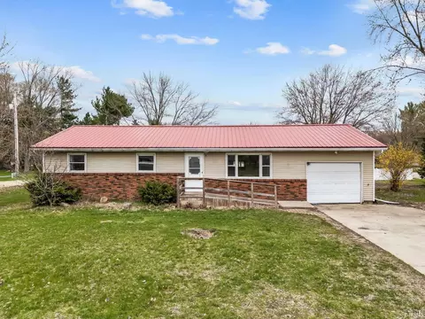 906 Fortna Dr, Rochester, IN 46975