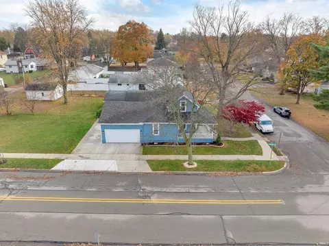 View/Area - 702 E 5th St, Auburn, IN 46706 photo 2 of 2