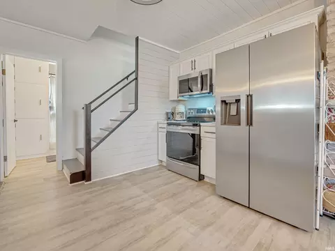 Kitchen - 702 E 5th St, Auburn, IN 46706 photo 3 of 3