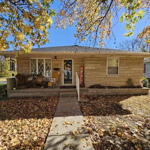 787 S Main St, Linton, IN 47441
