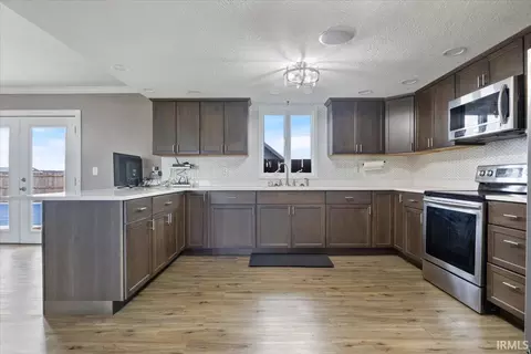 Kitchen - 1689 E 550 S Rd, Peru, IN 46970 photo 2 of 3