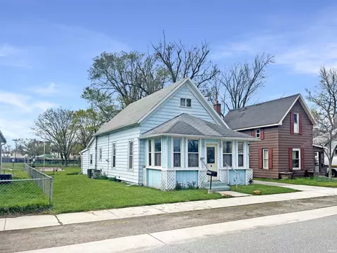 1057 Cone St, Elkhart, IN 46514