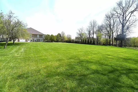 Exterior - 1462 E Commander Ct, Bloomington, IN 47401 photo 10 of 10