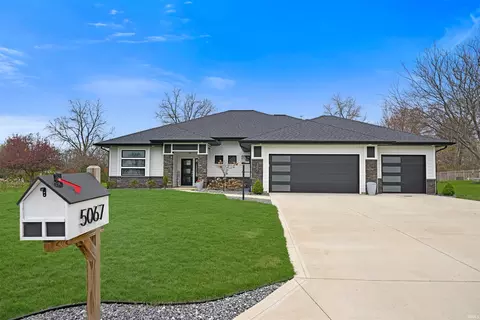 5067 N Sawgrass Ln, Leesburg, IN 46538
