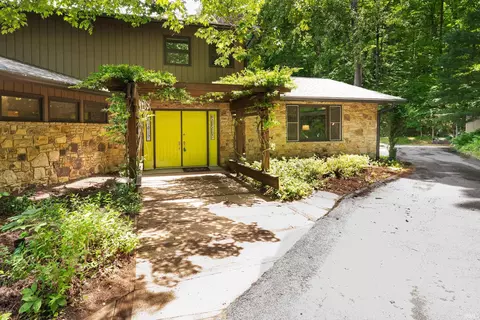 2630 N Russell Rd, Bloomington, IN 47408