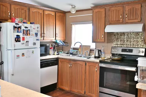621 E Fifth St, Ferdinand, IN 47532 photo 3