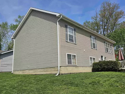201 E 19th St, Bloomington, IN 47408 photo 2