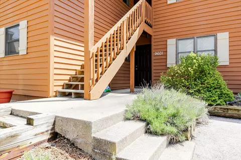 9601 S Lake Ridge Dr #3, Bloomington, IN 47401