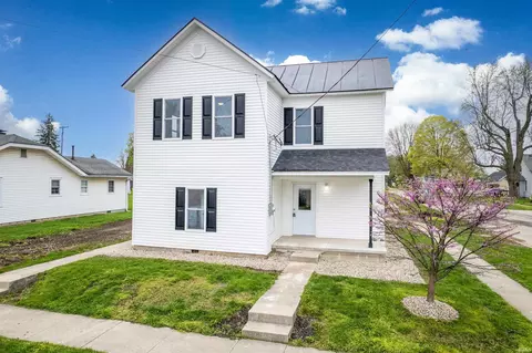 521 E Short St, Winchester, IN 47394