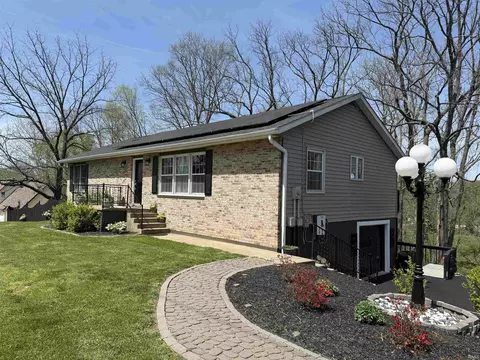 365 E Boyd Ln, Bedford, IN 47421